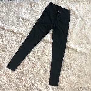 New Buff Bunny Luna Leggings - Black Size Small